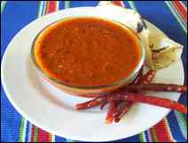 Salsa de Chiles Secos con Queso – Receta Tradicional Mexicana 